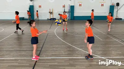 ＂太友好了！女拳手赛前友爱互动