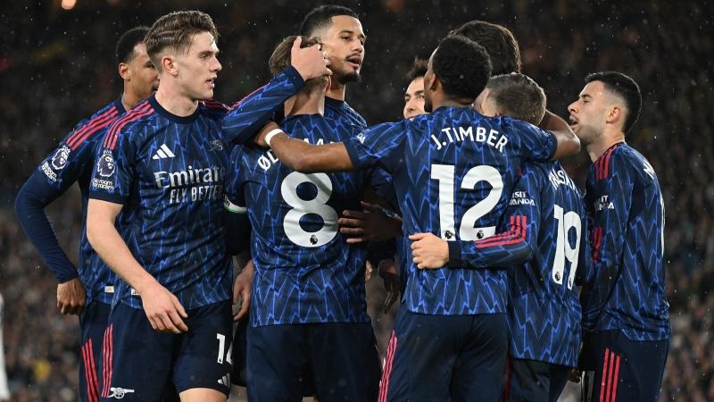 土媒：菲利克斯被推荐给费内巴切，若塔迪奇离队穆帅会考虑